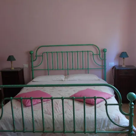 Konukevi Rosa 3*