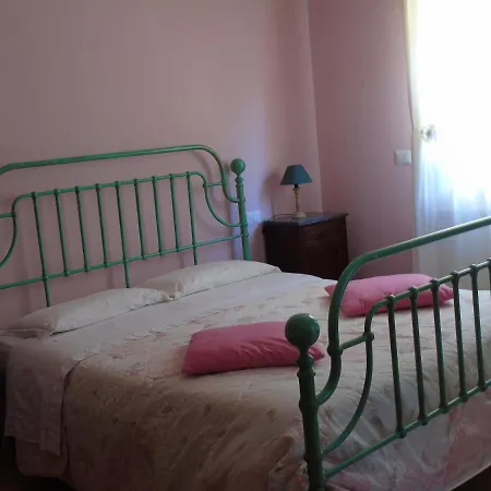 Konukevi Rosa Todi
